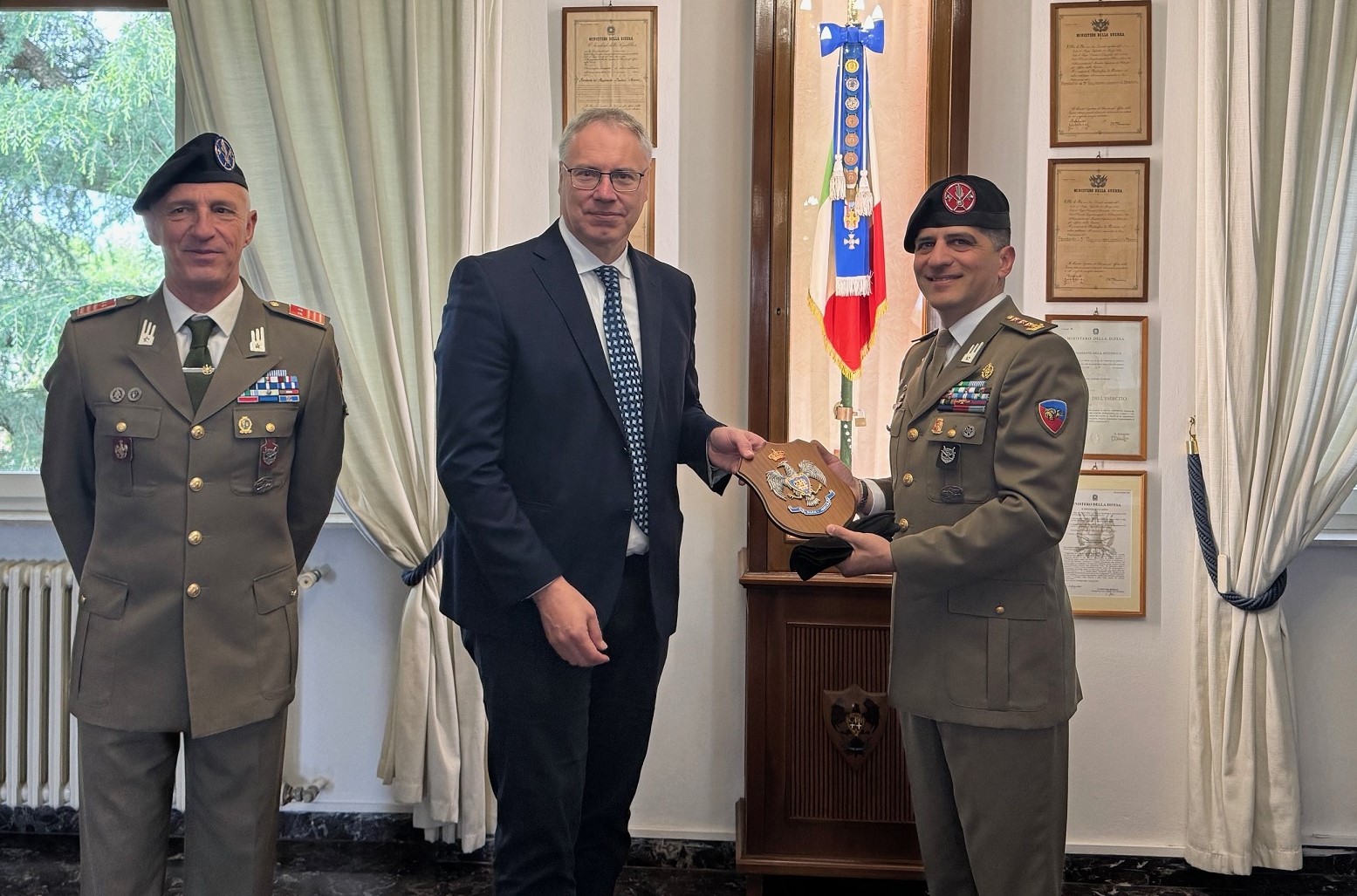 FORZE ARMATE. BORDIN A CODROIPO: TRASMETTERE A GIOVANI STORIA E VALORI